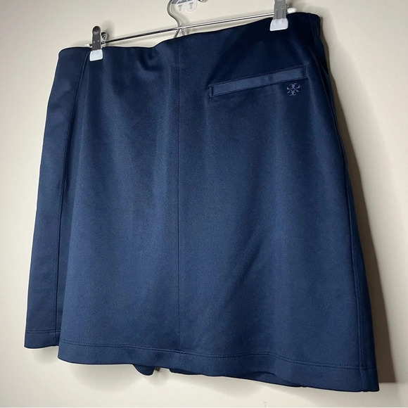 TORY BURCH SPORT Golf Navy Mini Pockets Skort - Picture 9 of 13